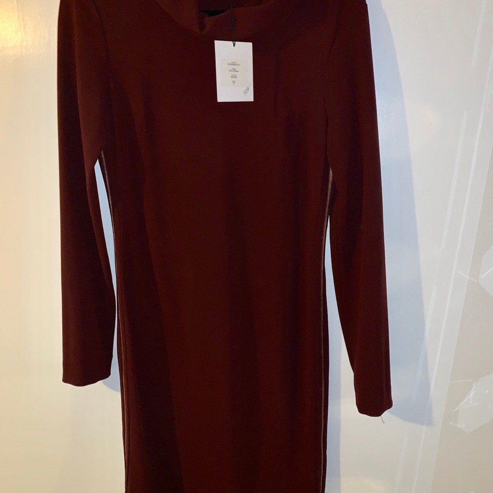 Dress - Picture 5 of 7